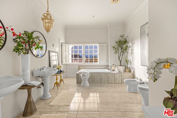 Bathroom, Interior, Pendant Lights