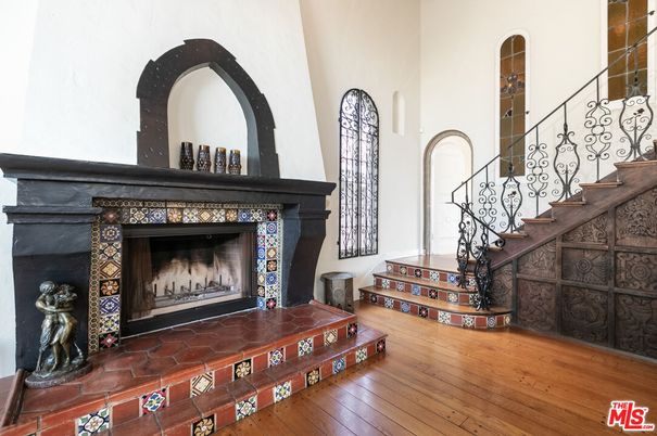Fireplace, Interior, Wood Texture Flooring