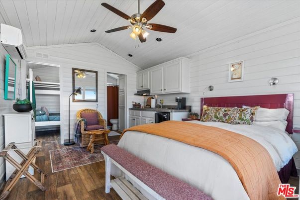 Bedroom, Interior, Wood Texture Flooring