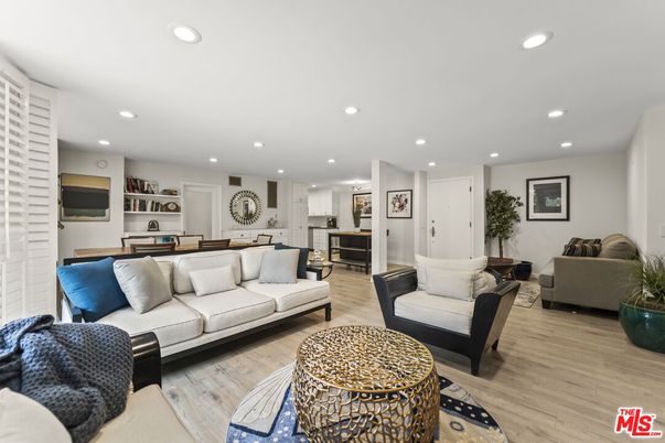 Dining room, Interior, Kitchen, Living room, Recessed Lighting, Wood Texture Flooring