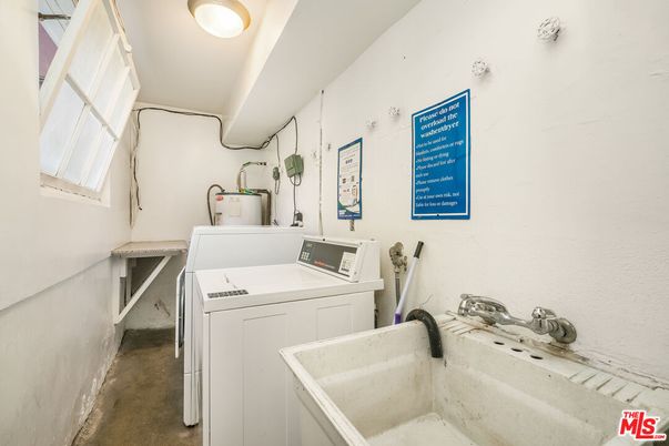 Interior, Washer