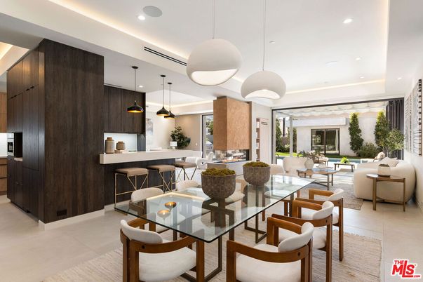 Dining room, Interior, Living room, Pendant Lights, Recessed Lighting