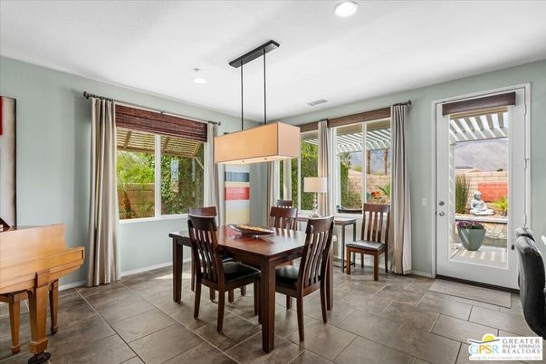 Dining room, Interior, Pendant Lights, Recessed Lighting