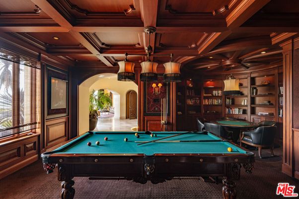 Billiard Table, Game Room, Interior, Recessed Lighting, Wooden Beams