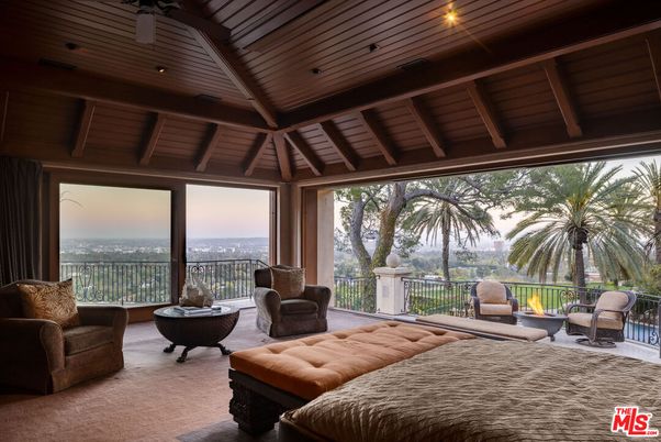 Bedroom, Interior, Living room, Recessed Lighting, Wooden Beams, Wooden Ceilings