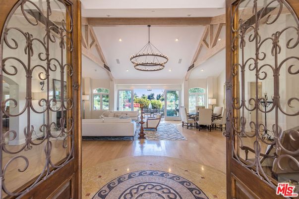 Chandelier, Dining room, Interior, Living room, Pendant Lights, Recessed Lighting, Wooden Beams, Wood Texture Flooring