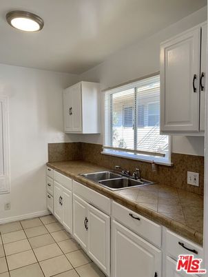 Interior, Kitchen, Tile Countertops