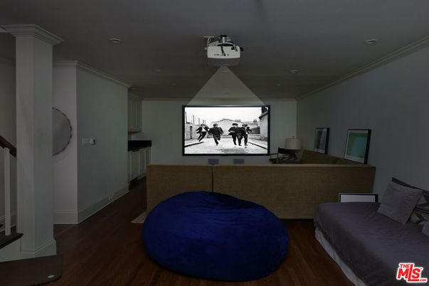 Interior, Projection Screen, Recessed Lighting, Wood Texture Flooring
