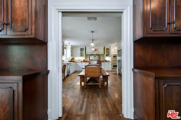 Interior, Kitchen, Pendant Lights, Wood Texture Flooring