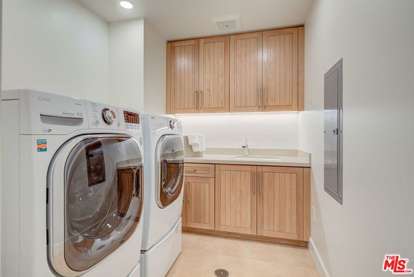 Interior, Recessed Lighting, Washer