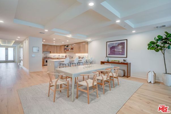 Dining room, Interior, Kitchen, Recessed Lighting, Wood Texture Flooring