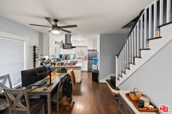 Dining room, Interior, Kitchen, Stainless Steel Appliances, Wood Texture Flooring