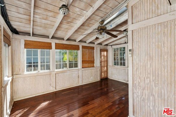 Empty room, Interior, Wooden Beams, Wooden Ceilings, Wood Texture Flooring