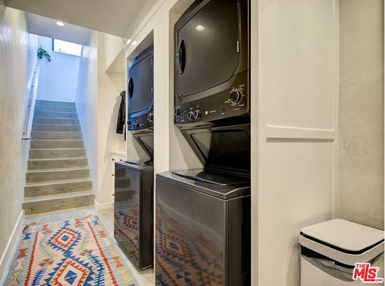 Interior, Recessed Lighting, Utility Closets, Washer