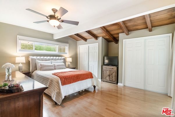 Bedroom, Interior, Wooden Beams, Wooden Ceilings, Wood Texture Flooring