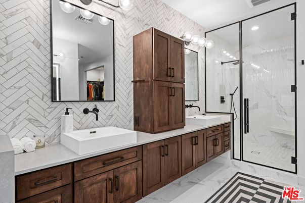 Bathroom, Dual Sink Vanities, Glass Shower, Interior, Marble, Marble Walls, Recessed Lighting