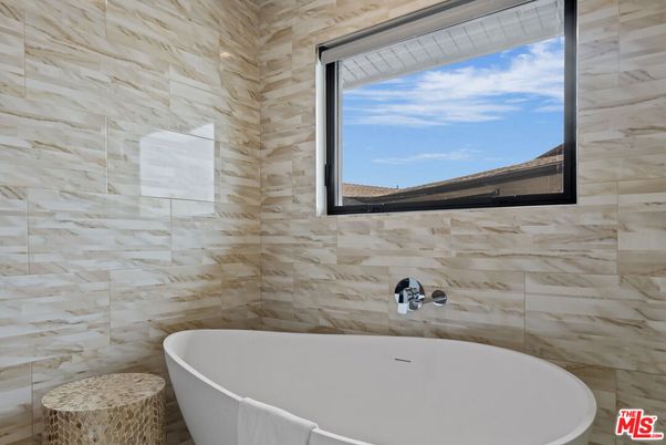 Bathroom, Free Standing Baths, Interior, Marble Walls
