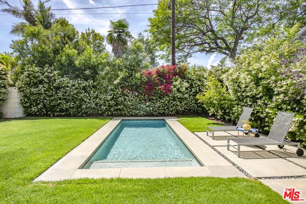 Backyard, Exterior, Pool