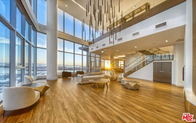 Interior, Pendant Lights, Recessed Lighting, Wood Texture Flooring