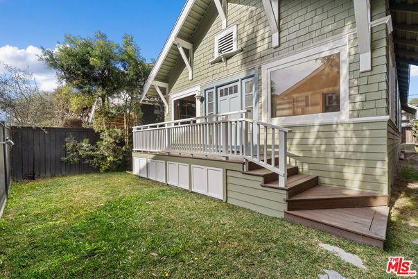Backyard, Exterior