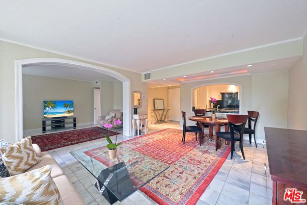 Dining room, Interior, Living room, Recessed Lighting