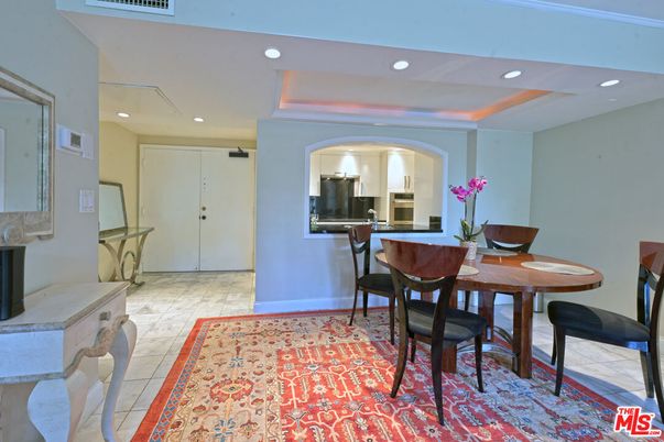 Dining room, Interior, Kitchen, Recessed Lighting