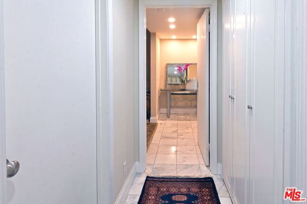 Interior, Marble, Recessed Lighting