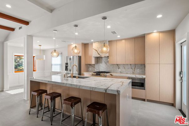 Interior, Kitchen, Pendant Lights, Recessed Lighting, Stainless Steel Appliances