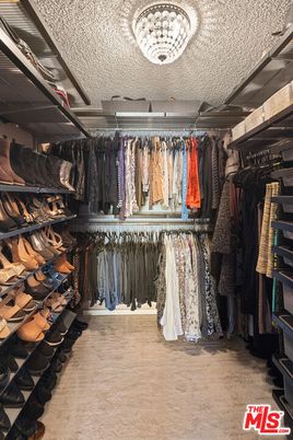 Interior, Walk-in Closets
