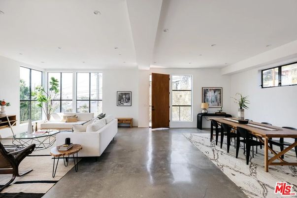 Dining room, Interior, Living room, Recessed Lighting