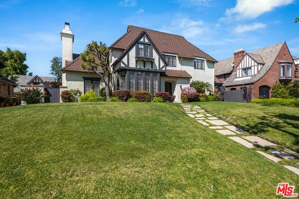 Backyard, Exterior, Facade, Brick Facade, Tudor Revival