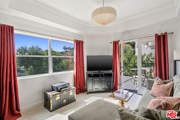 Interior, Living room, Pendant Lights