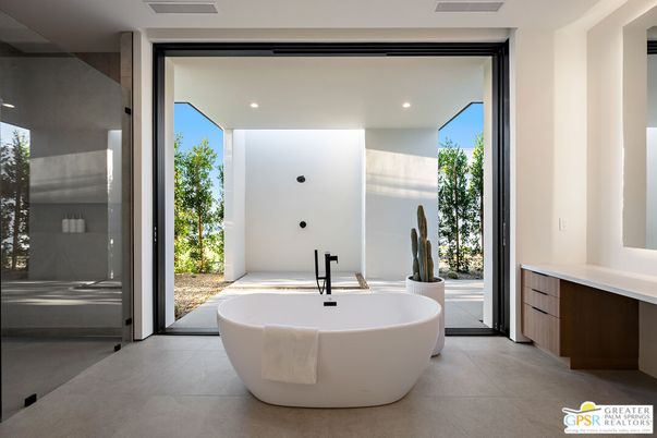 Bathroom, Free Standing Baths, Interior, Recessed Lighting