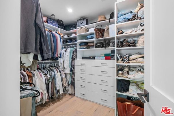 Interior, Recessed Lighting, Walk-in Closets, Wood Texture Flooring