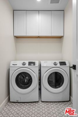 Interior, Recessed Lighting, Washer