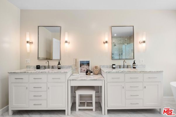 Bathroom, Dual Sink Vanities, Interior, Marble