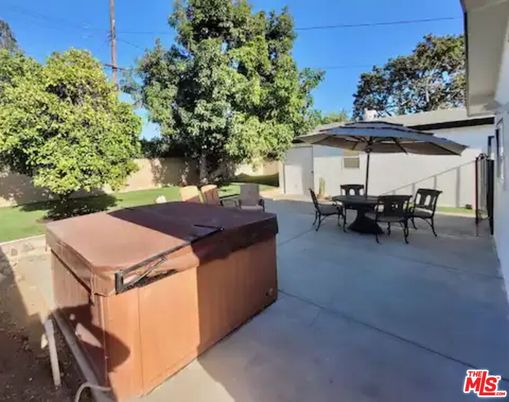 Backyard, Exterior, Hot Tub