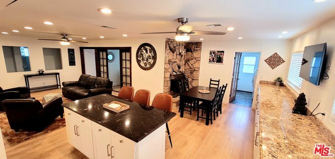 Dining room, Interior, Living room, Recessed Lighting, Wood Texture Flooring