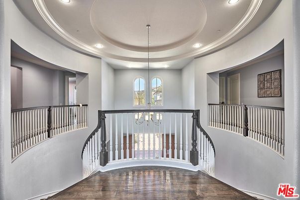 Chandelier, Interior, Recessed Lighting, Wood Texture Flooring