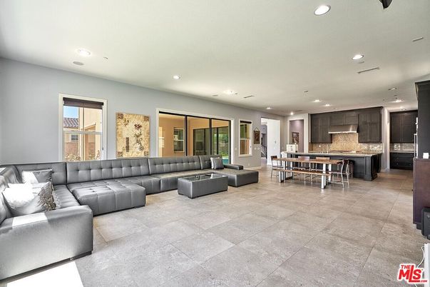 Dining room, Interior, Kitchen, Living room, Recessed Lighting