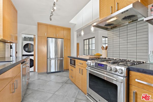 Interior, Kitchen, Stainless Steel Appliances, Washer