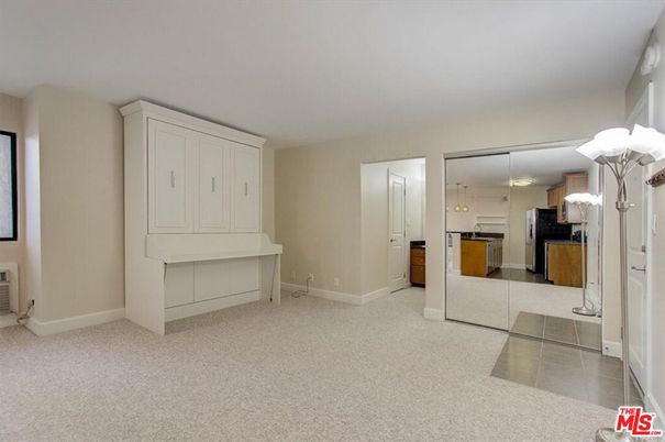 Empty room, Interior, Kitchen, Pendant Lights