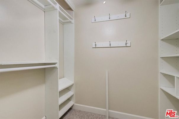 Interior, Walk-in Closets