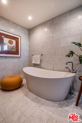 Bathroom, Free Standing Baths, Interior, Marble, Marble Walls, Recessed Lighting