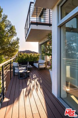Exterior, Wood Texture Flooring