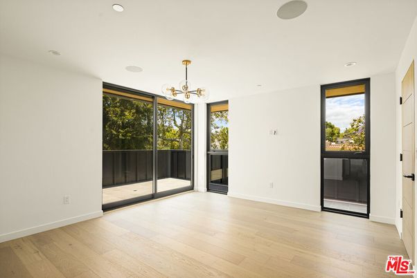 Empty room, Interior, Pendant Lights, Recessed Lighting, Wood Texture Flooring