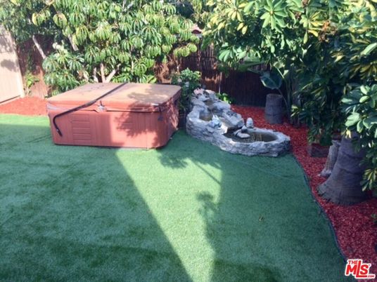 Backyard, Exterior, Hot Tub