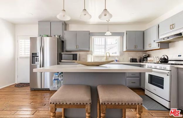 Interior, Kitchen, Pendant Lights, Stainless Steel Appliances, Wood Texture Flooring