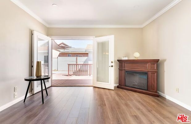 Fireplace, Interior, Wood Texture Flooring