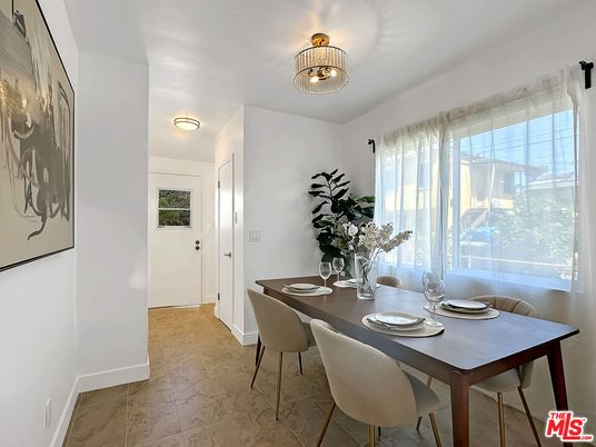 Dining room, Interior